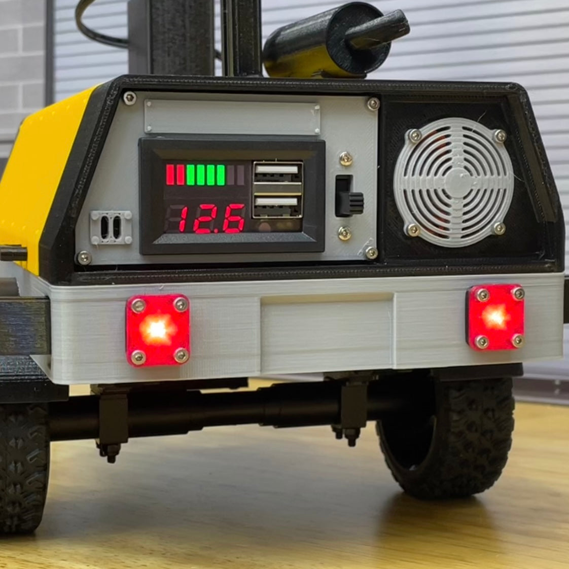 1/10 Scale Utility Light Trailer for RC Crawlers, Drift Tracks, Scale Accessories