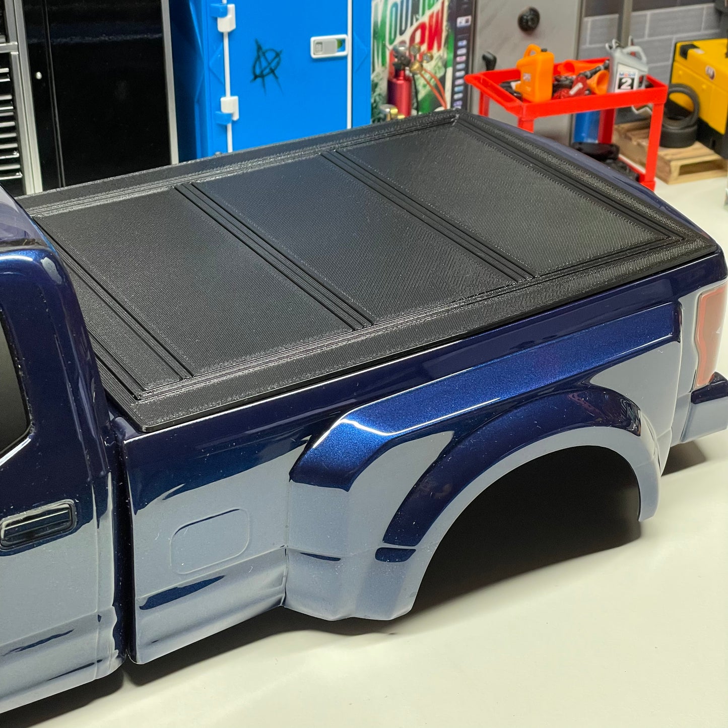 Bed Tonneau Cover Simulated Tri-Fold for 1/10 Scale CEN Racing Ford F450
