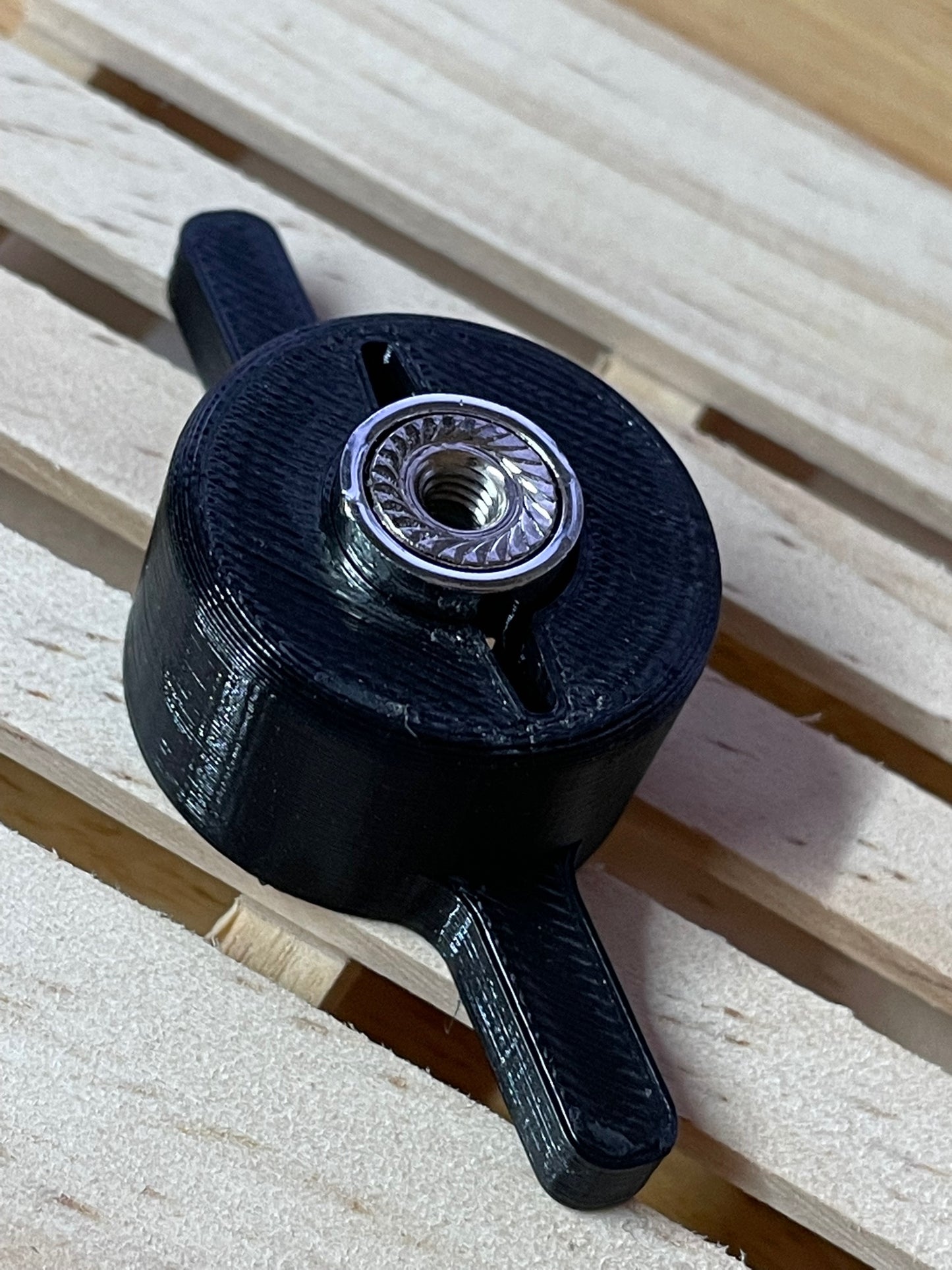 Knock Off Install Removal Tool for Redcat 64 Impala, 59 Impala & Monte Carlo