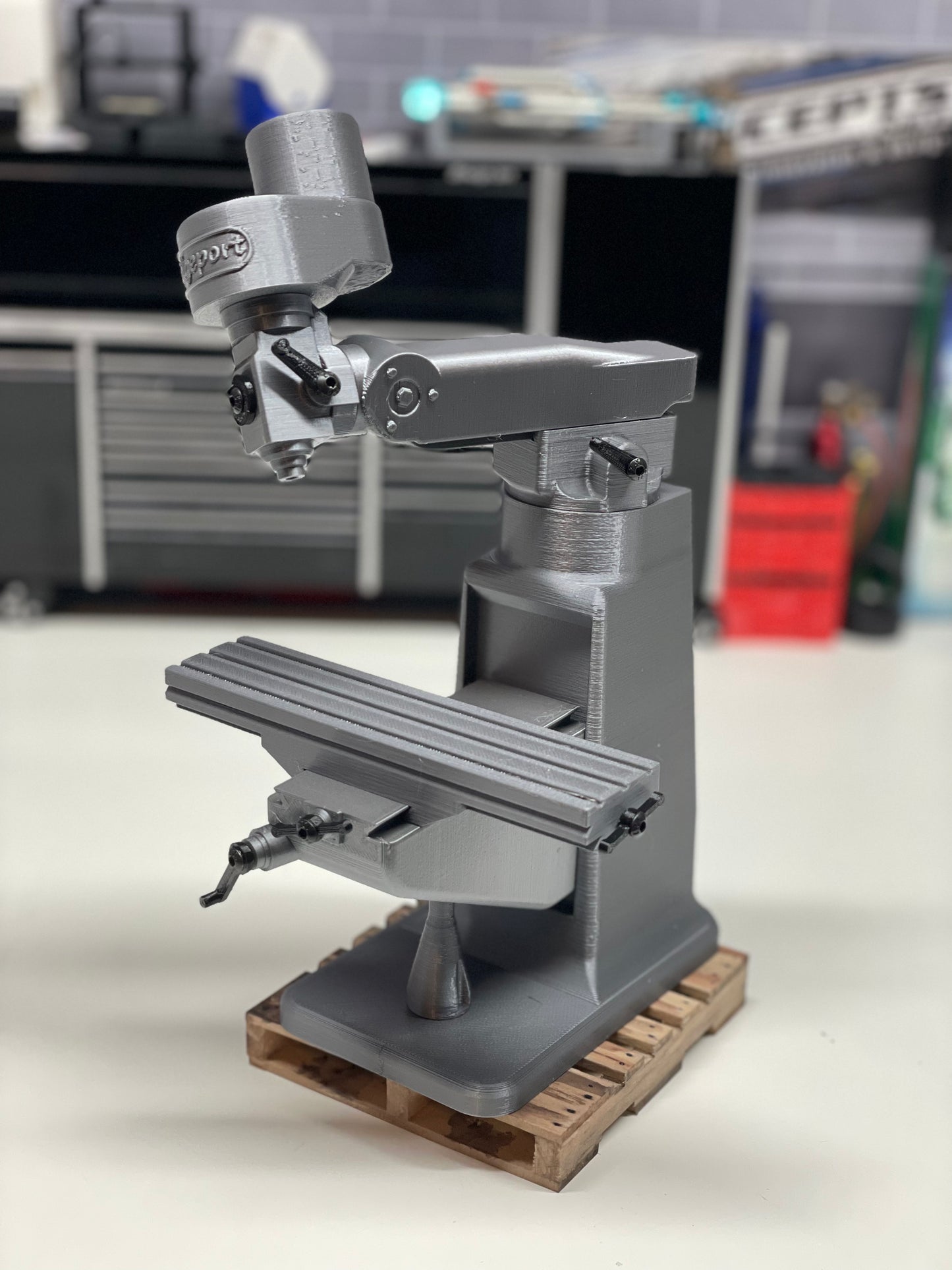 1/10 Scale “Bridgeport” CNC Mill for your Scale Garage