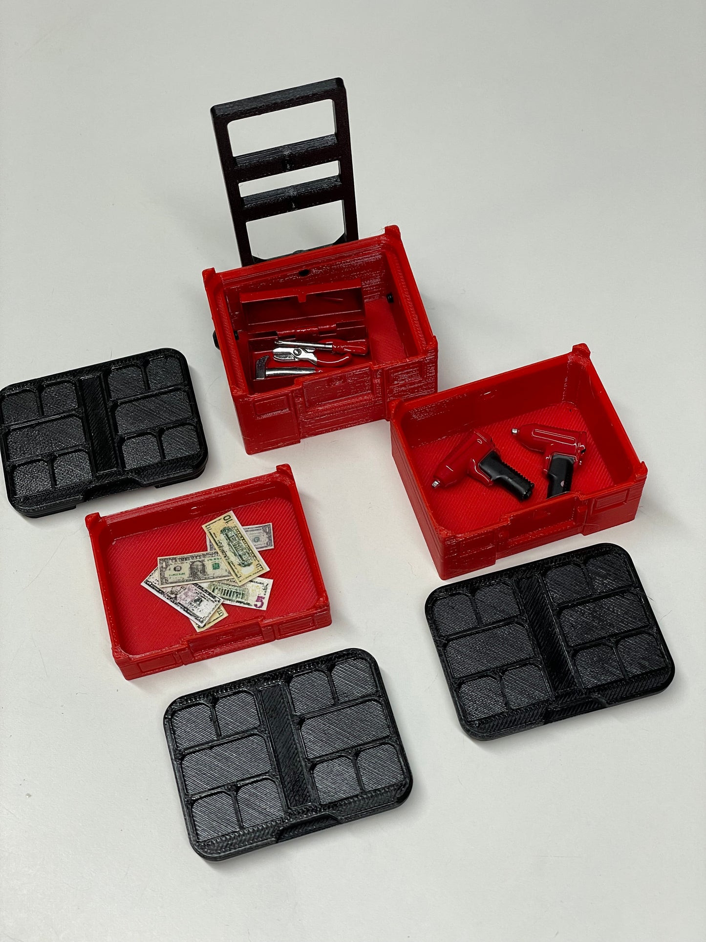 1/10 Scale “Pack Out” Tool Boxes for Scale Garage Diorama